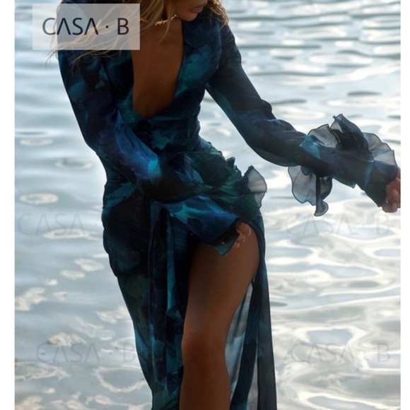 CASA B Dresses & Skirts - NEW to CASA B!💫| Lumina Floral Deep V Frill Sleeve Azure Maxi Dress